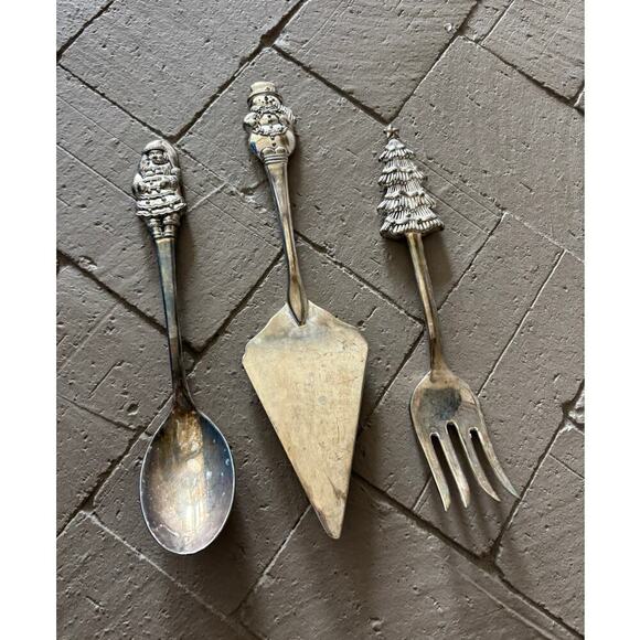 Vintage International Silver Snowman Christmas Tree Santa Clause Serving Set - Picture 1 of 5